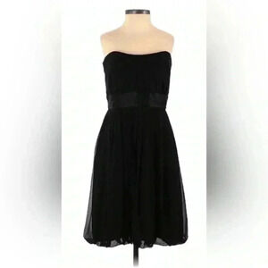 White House Black Market Black Cocktail Dress Women’s Size 2 Sleeveless
